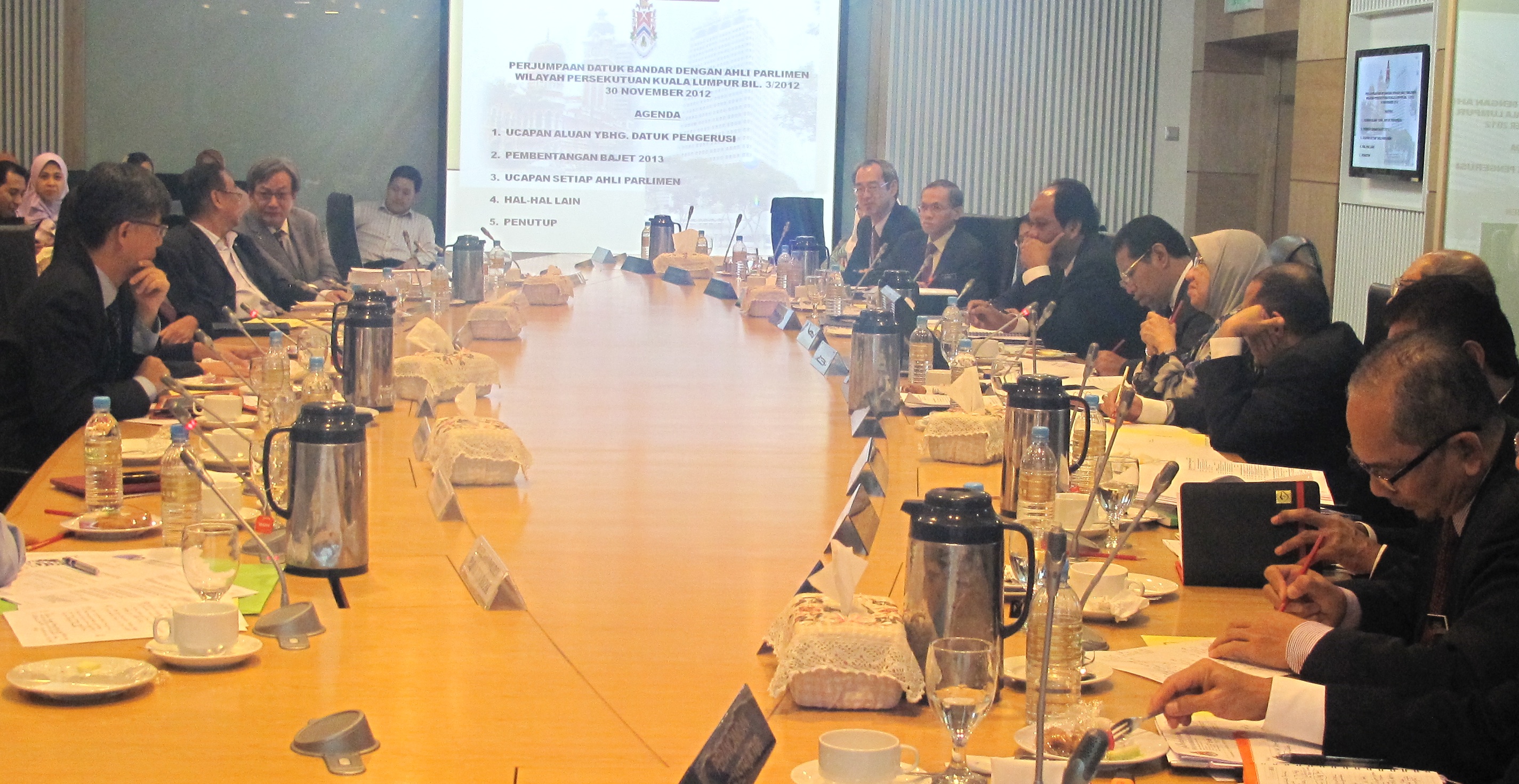 WP MPs meeting with the new Datuk Bandar, Yg Bhg Datuk Bandar Ahamd Phesal bin Talib 